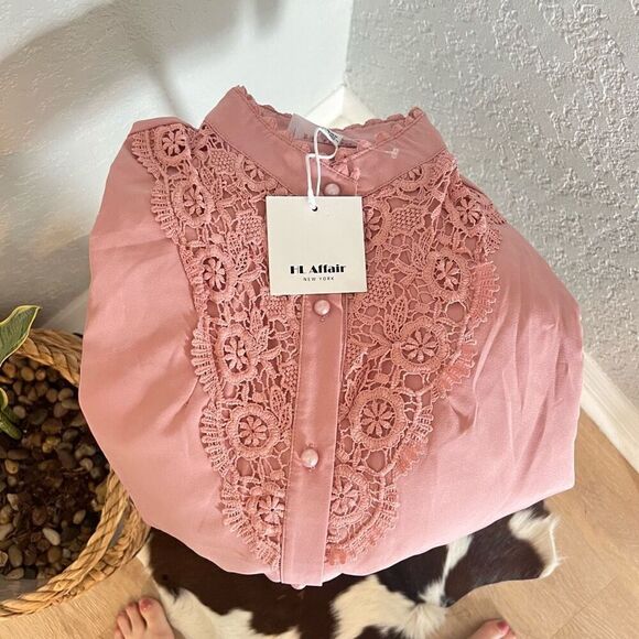 HL AFFAIR Lace Panel Long Sleeve Blouse Top, Romantic Pink/Blush Size Large, NWT - Picture 5 of 11